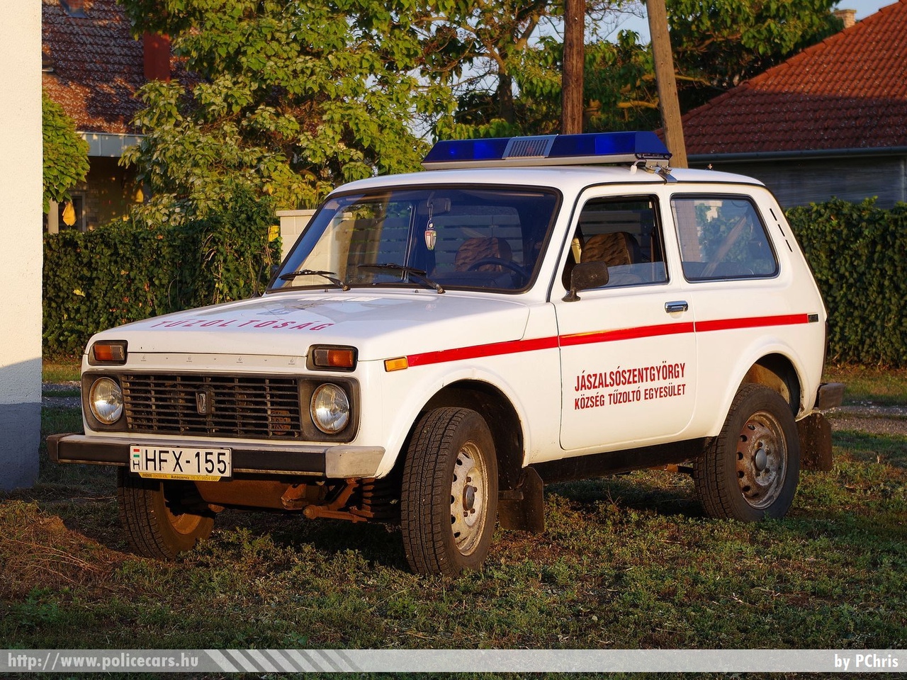 Lada Niva VAZ 2121, Jászalsószentgyörgy Község Tûzoltó Egyesület, fotó: PChris
Keywords: tûzoltó tûzoltóautó tûzoltóság magyar Magyarország ÖTE hungarian Hungary fire firetruck HFX-155