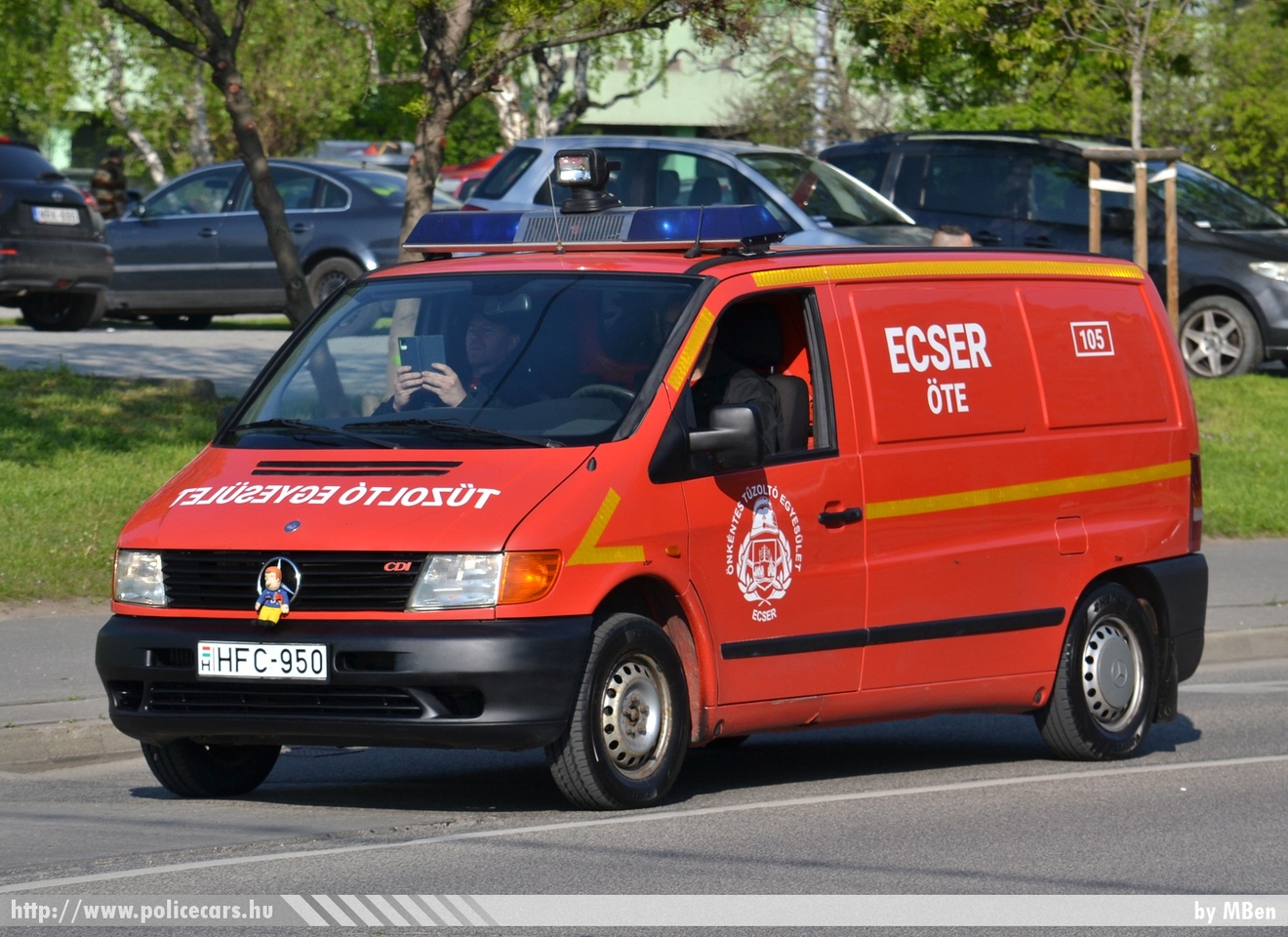Mercedes-Benz Vito 112CDI, Ecseri Önkéntes Tûzoltó Egyesület, fotó: MBen
Keywords: tûzoltó tûzoltóautó tûzoltóság magyar Magyarország ÖTE hungarian Hungary fire firetruck HFC-950
