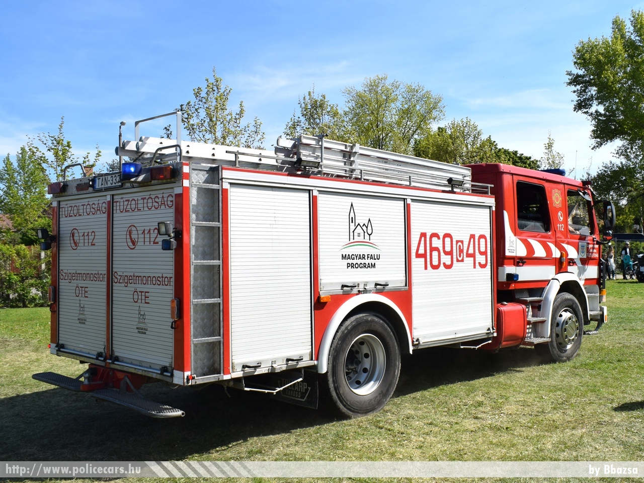 Scania P93, Szigeti Polgárõr és Önkéntes Tûzoltó Egyesület, Szigetmonostor, fotó: Bbazsa
Keywords: tûzoltó tûzoltóautó tûzoltóság magyar Magyarország ÖTE hungarian Hungary fire firetruck TAN-337
