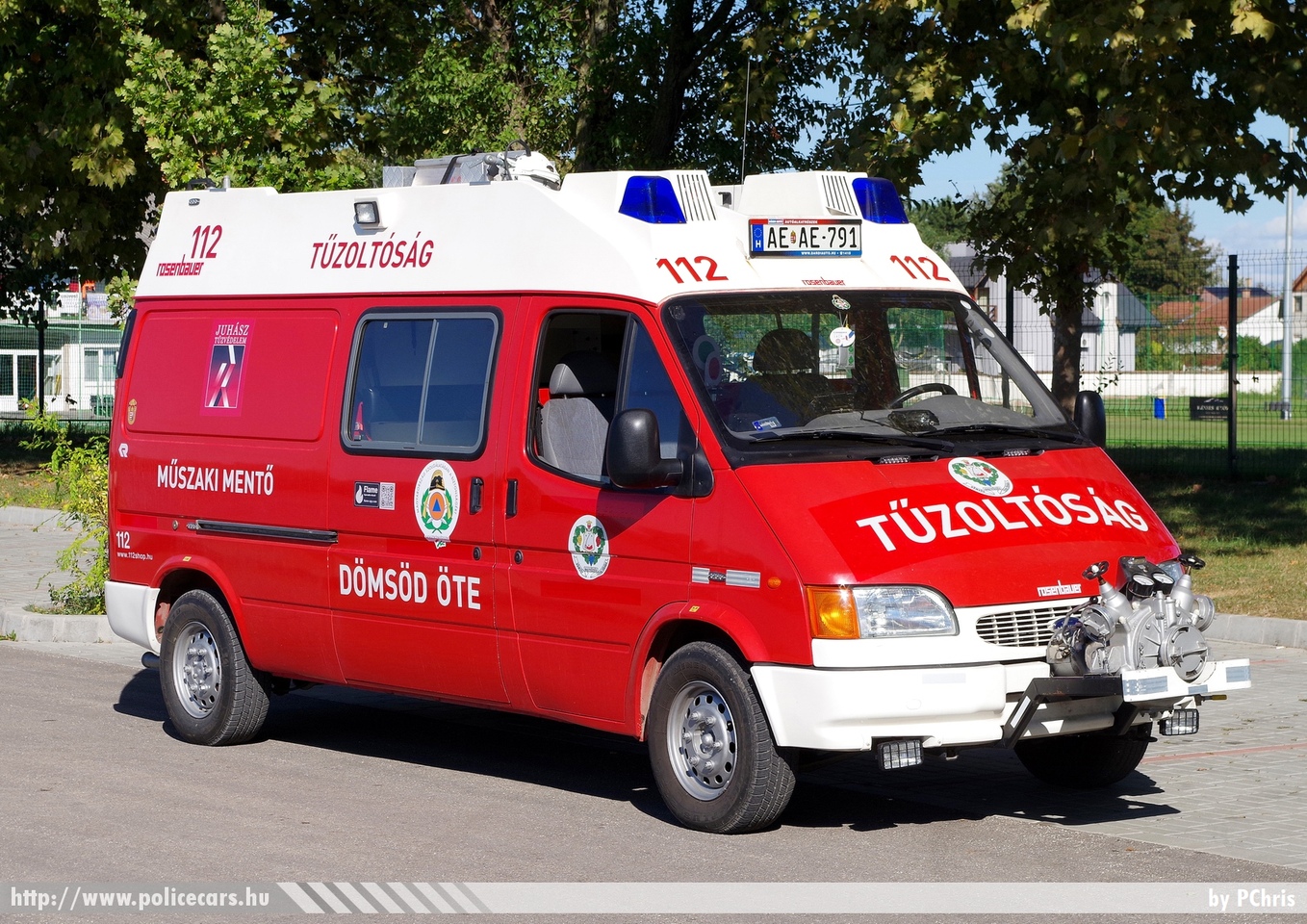 Ford Transit Rosenbauer, Dömsödi Önkéntes Tűzoltó Egyesület, fotó: PChris
Keywords: tűzoltó tűzoltóautó tűzoltóság magyar Magyarország ÖTE hungarian Hungary fire firetruck AEAE-791
