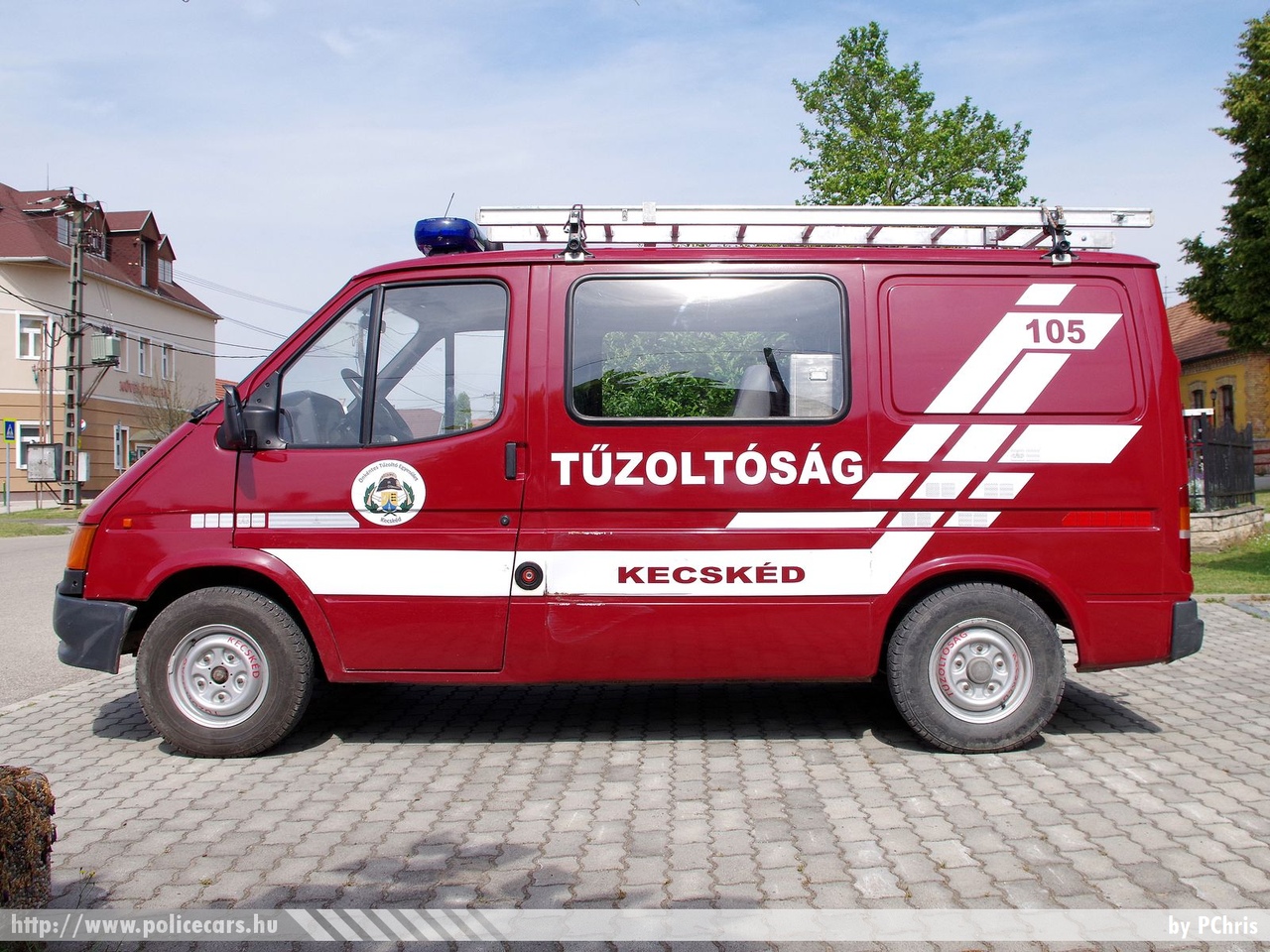 Ford Transit, Kecskédi Önkéntes Tűzoltó Egyesület, fotó: PChris
Keywords: tűzoltó tűzoltóautó tűzoltóság magyar Magyarország ÖTE hungarian Hungary fire firetruck DOC-650