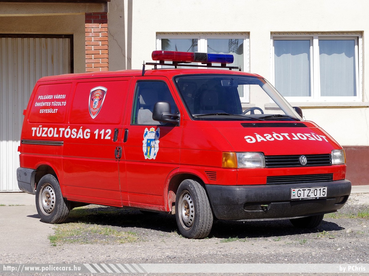 Volkswagen Transporter T4, Polgárdi Önkéntes Tűzoltó Egyesület, fotó: PChris
Keywords: tűzoltó tűzoltóautó tűzoltóság magyar Magyarország ÖTE hungarian Hungary fire firetruck GTZ-015