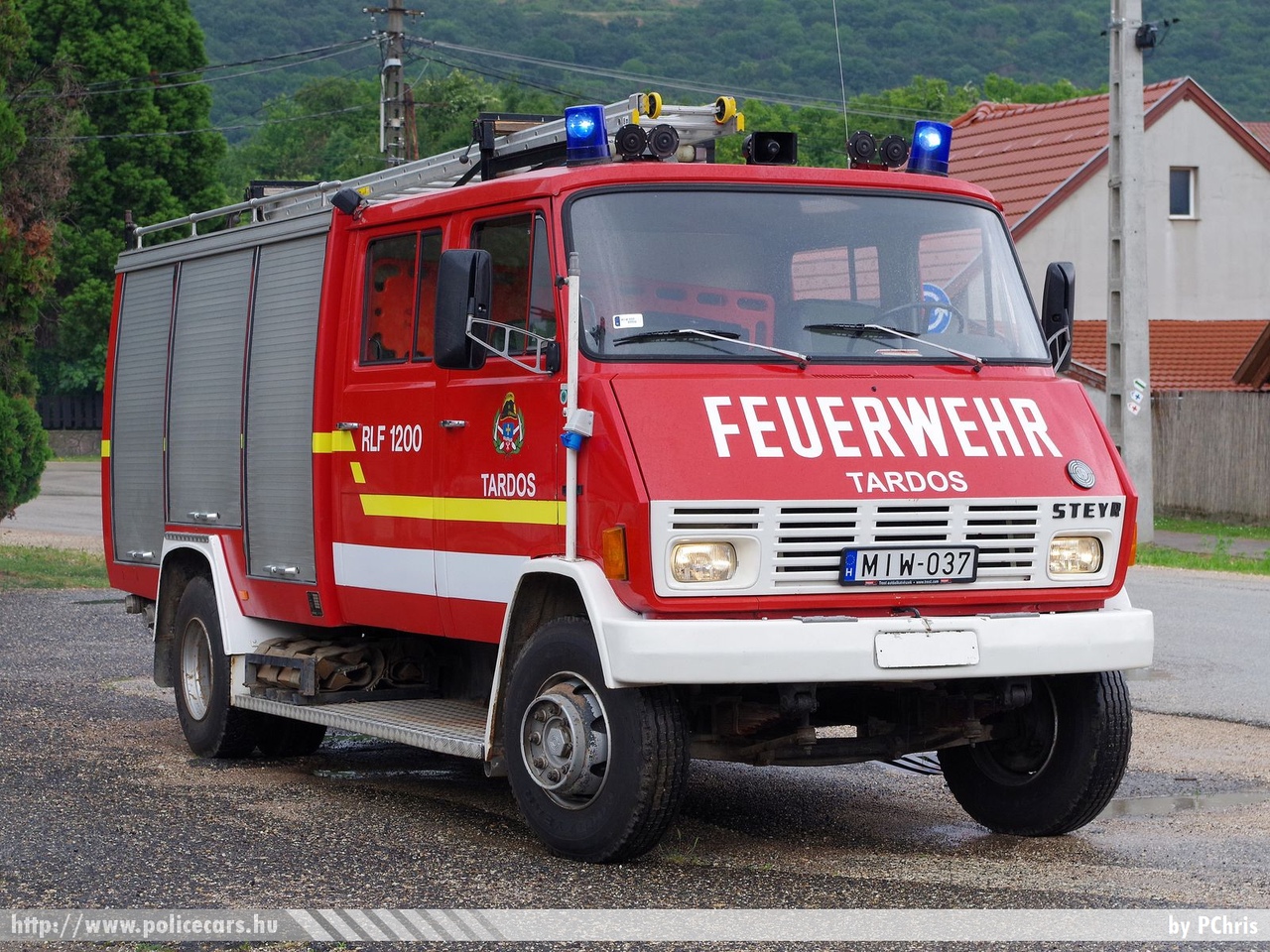 Steyr 690, Tardosi Önkéntes Tűzoltó Egyesület, fotó: PChris
Keywords: tűzoltó tűzoltóautó tűzoltóság magyar Magyarország ÖTE hungarian Hungary fire firetruck MIW-037