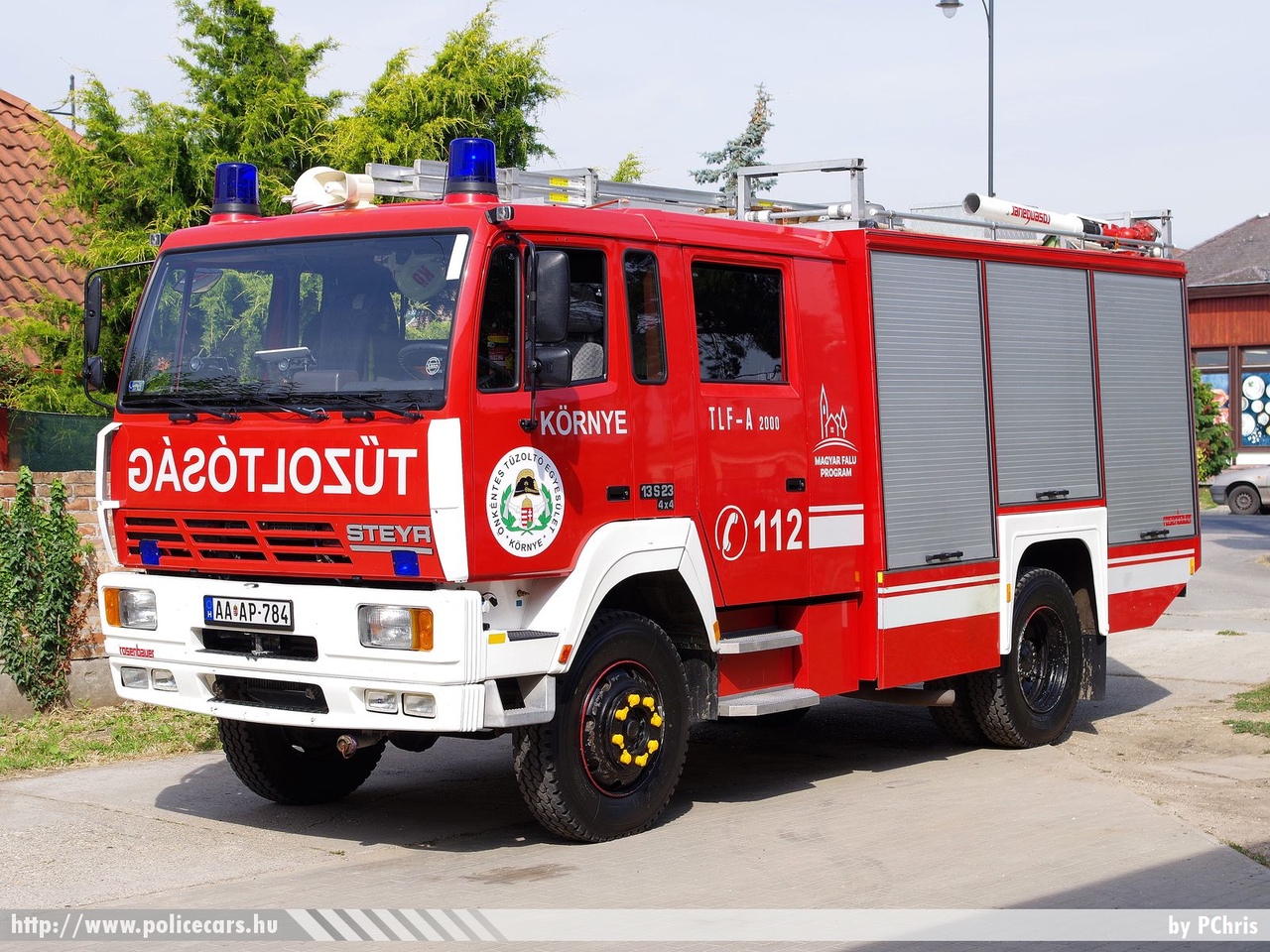 Steyr 13S23 4x4 Rosenbauer, Környei Polgárőr és Önkéntes Tűzoltó Egyesület, fotó: PChris
Keywords: tűzoltó tűzoltóautó tűzoltóság magyar Magyarország ÖTE hungarian Hungary fire firetruck AAAP-784