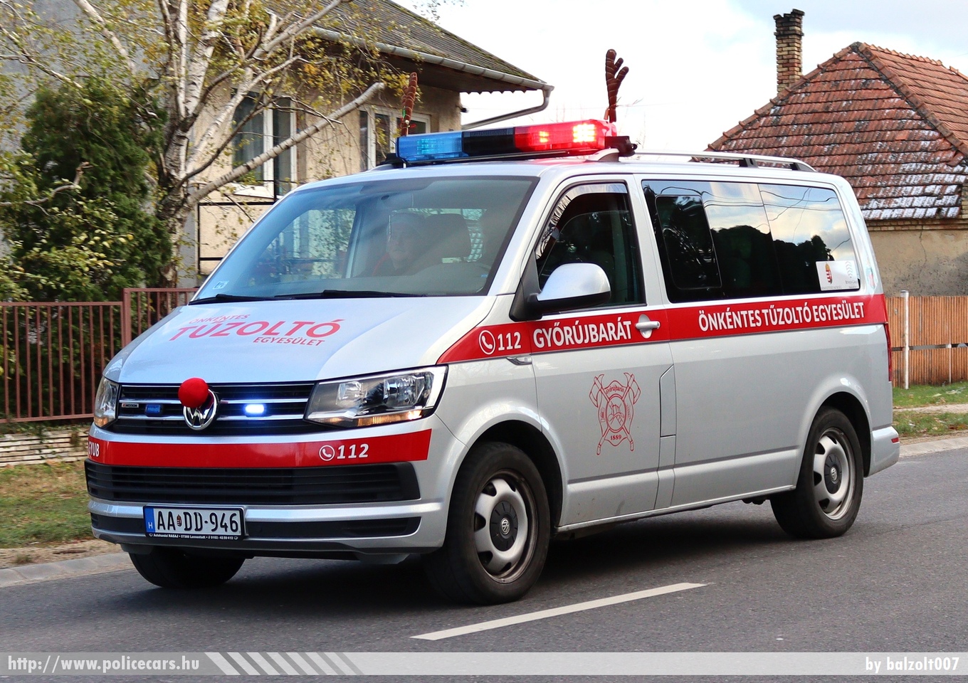 Volkswagen Transporter T6, Gyõrújbarát Önkéntes Tűzoltó Egyesület, fotó: balzolt007 
Keywords: tûzoltó tûzoltóautó tûzoltóság magyar Magyarország ÖTE hungarian Hungary fire firetruck AADD-946
