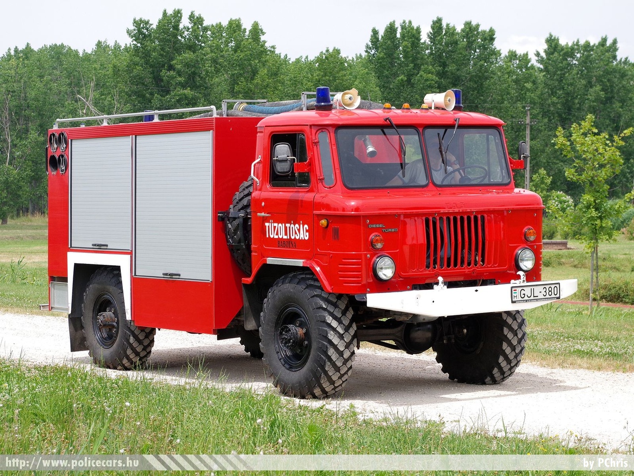 GAZ 66 TLF 1200/KJÜ Rosenbauer, Bábolnai Önkéntes Tűzoltó Egyesület, fotó: PChris
Keywords: ÖTE magyar Magyarország tûzoltó tûzoltóautó tûzoltóság Hungary hungarian fire firetruck GJL-380