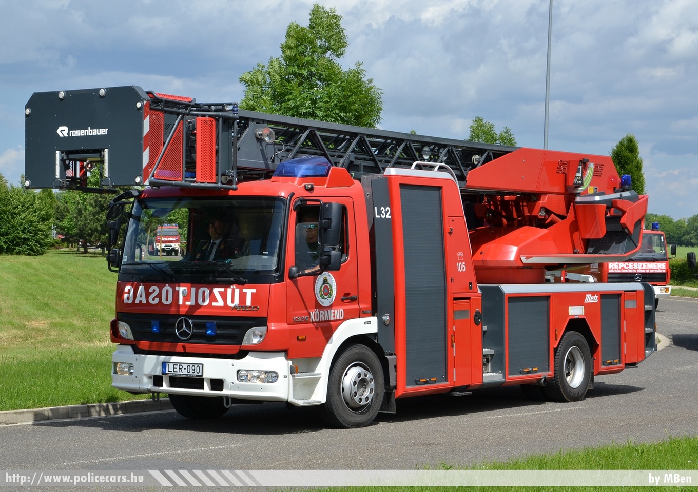 Mercedes Atego 1326 Metz L32, Körmendi Hivatásos Tűzoltóparancsnokság, fotó: MBen
Keywords: tûzoltóautó tûzoltó tûzoltóság magyar Magyarország katasztrófavédelem fire firetruck Hungary hungarian LER-090