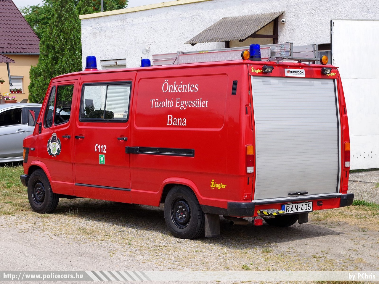 Mercedes-Benz 310 Ziegler TSF, Banai Önkéntes Tűzoltó Egyesület, fotó: PChris
Keywords: ÖTE magyar Magyarország tûzoltó tûzoltóautó tûzoltóság Hungary hungarian fire firetruck RAM-405