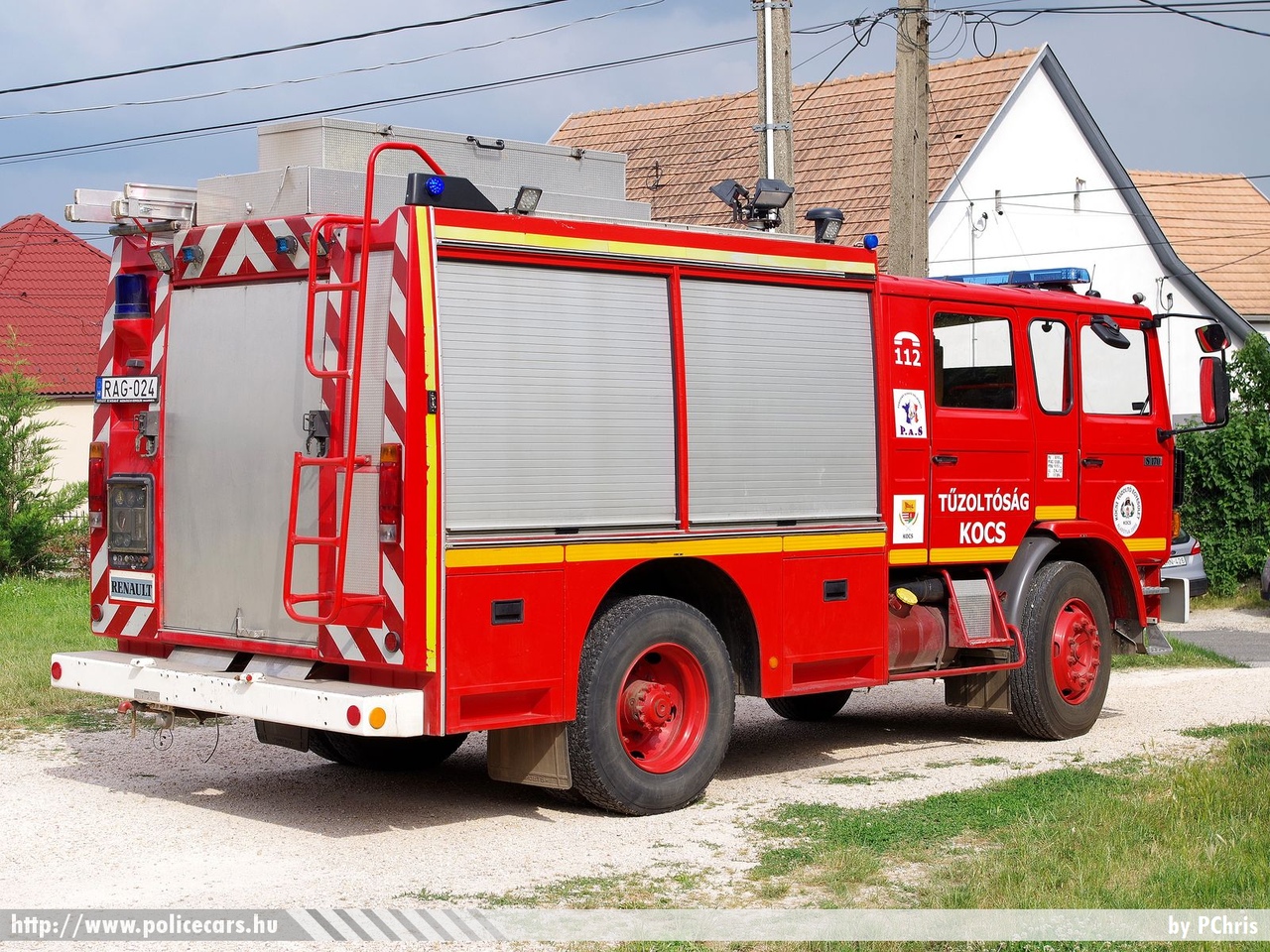 Renault S170 Camiva FPTL, Kocsi Önkéntes Tűzoltó Egyesület, fotó: PChris
Keywords: ÖTE magyar Magyarország tûzoltó tûzoltóautó tûzoltóság Hungary hungarian fire firetruck RAG-024