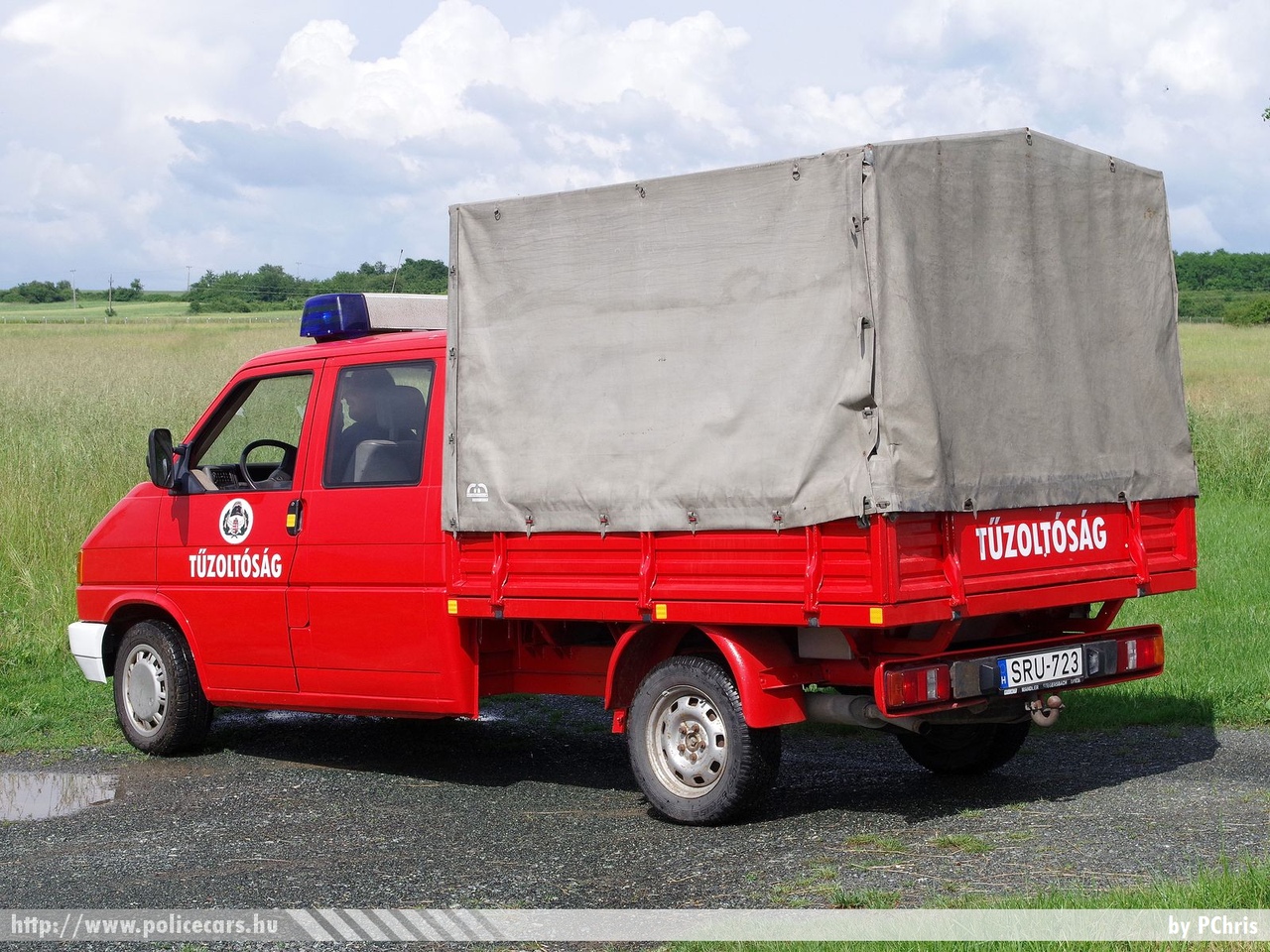 Volkswagen Transporter T4 70D, Kőszegfalvi Önkéntes Tűzoltó Egyesület, fotó: PChris
Keywords: ÖTE magyar Magyarország tûzoltó tûzoltóautó tûzoltóság Hungary hungarian fire firetruck SRU-723 Kőszegfalva