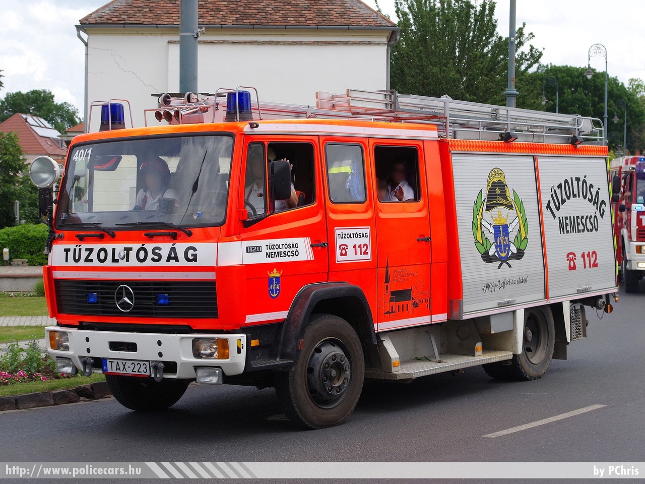 Mercedes-Benz 1120 LF16, Nemescsói Önkéntes Tűzoltó Egyesület, fotó: PChris
Keywords: ÖTE magyar Magyarország tûzoltó tûzoltóautó tûzoltóság Hungary hungarian fire firetruck TAX-223