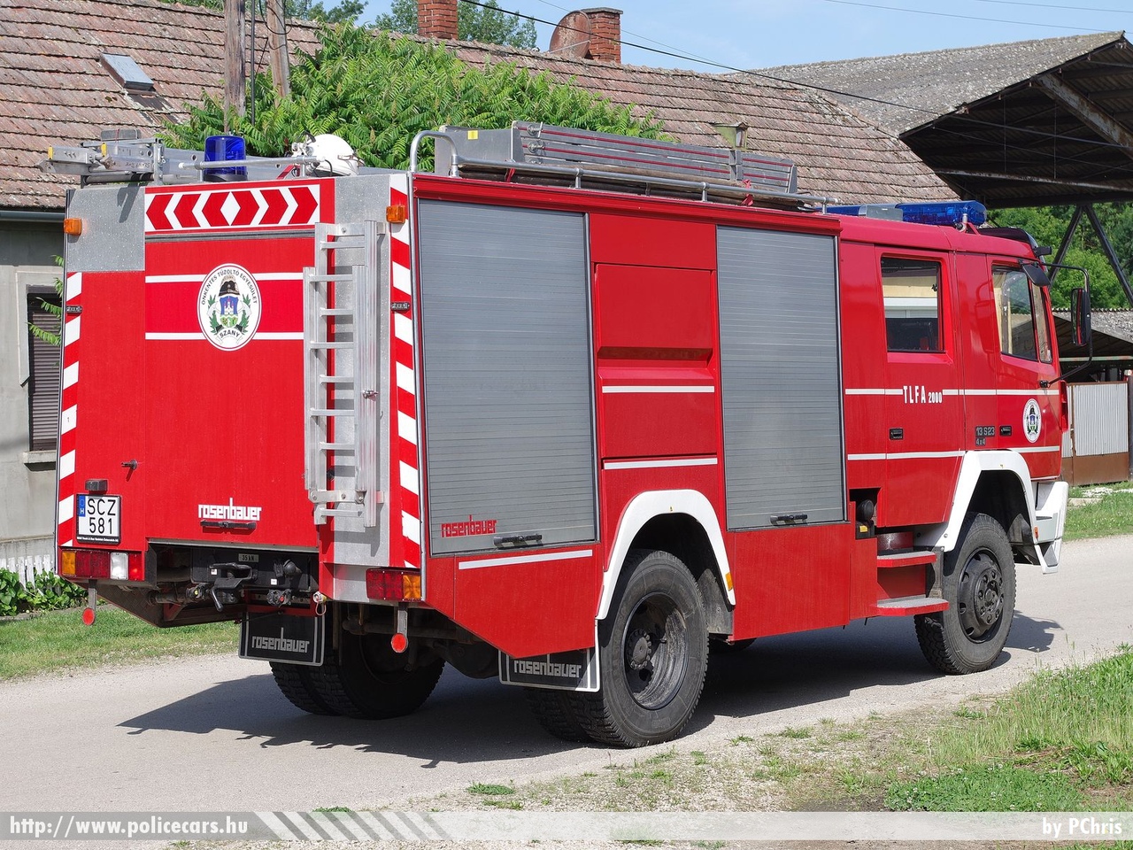 Steyr 13S23 4x4 Rosenbauer, Szany Nagyközség Önkéntes Tűzoltó Egyesülete, fotó: PChris
Keywords: ÖTE magyar Magyarország tûzoltó tûzoltóautó tûzoltóság Hungary hungarian fire firetruck SCZ-581
