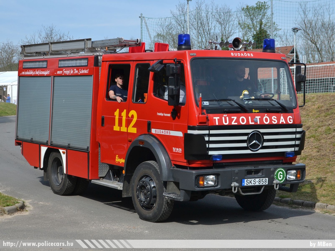 Mercedes-Benz 1224 TLF 16/25 Ziegler, Budaörs Városi Önkéntes Tűzoltó Közhasznú Egyesület, fotó: MBen
Keywords: ÖTE magyar Magyarország tûzoltó tûzoltóautó tûzoltóság Hungary hungarian fire firetruck SKS-858