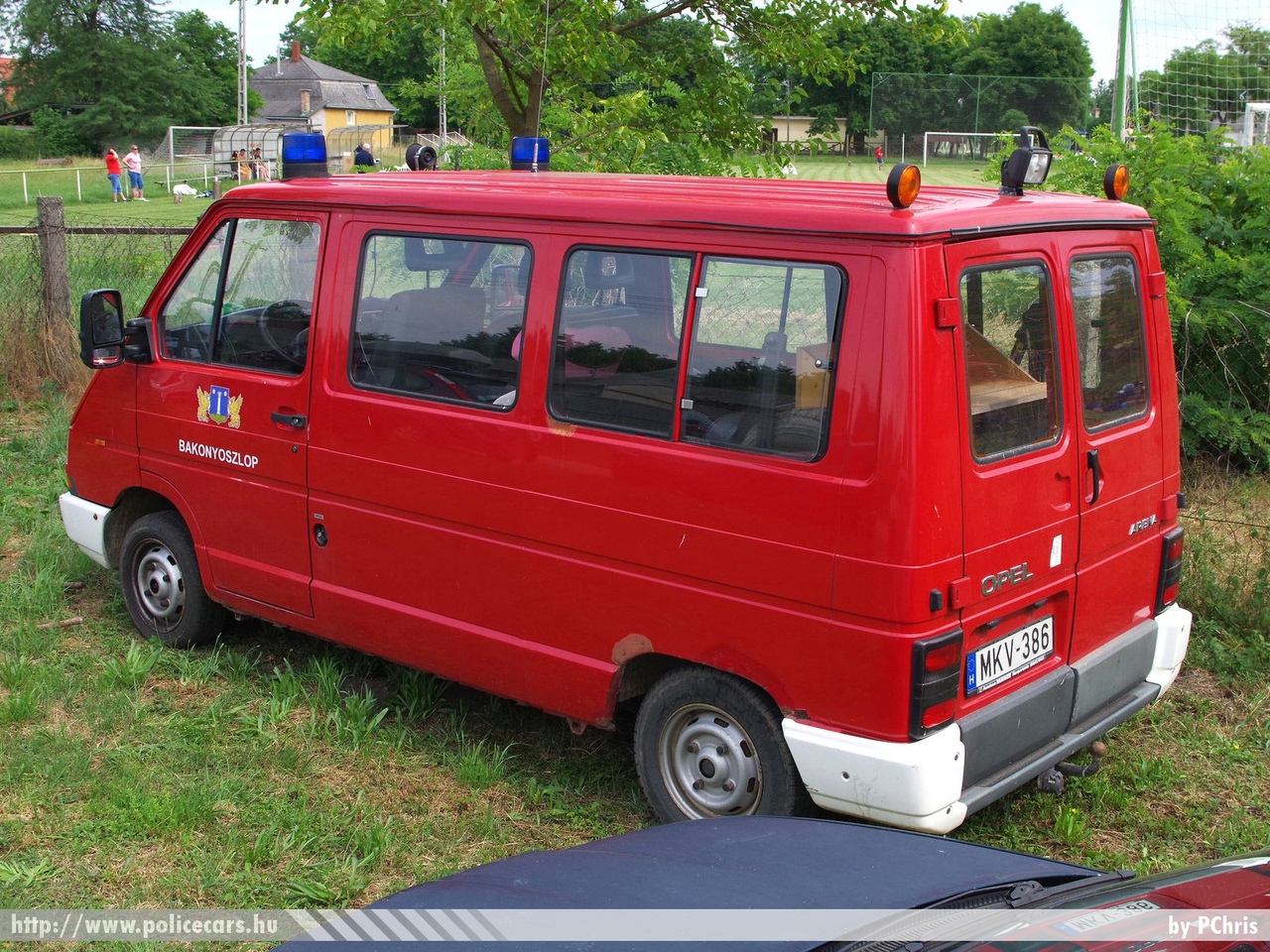 Opel Arena, Bakonyoszlopi Önkéntes Tűzoltó Egyesület, fotó: PChris
Keywords: ÖTE magyar Magyarország tűzoltó tűzoltóautó tűzoltóság Hungary hungarian fire firetruck MKV-386