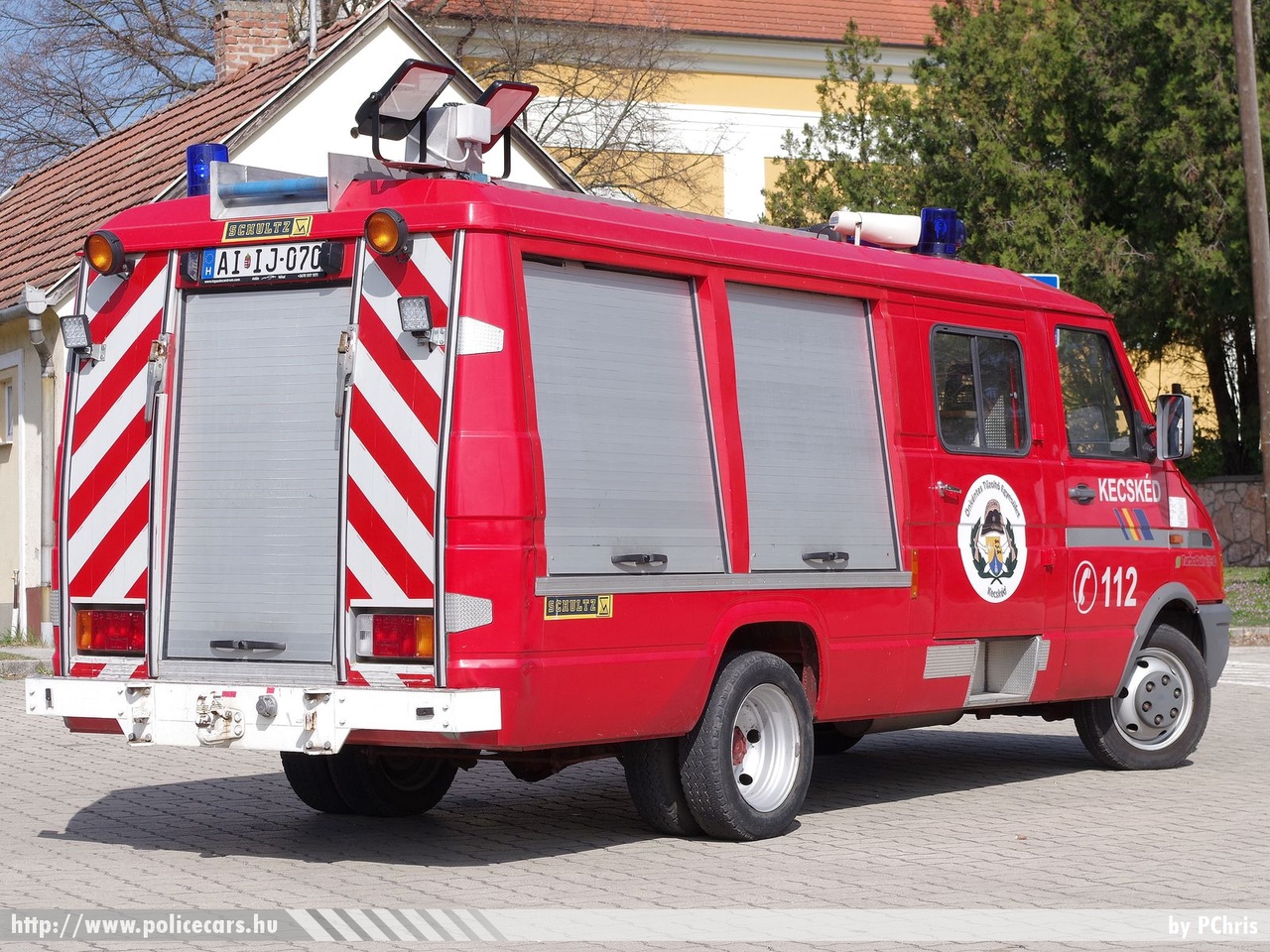 Iveco TurboDaily 35-10 Schultz, Kecskédi Önkéntes Tűzoltó Egyesület, fotó: PChris
Keywords: ÖTE magyar Magyarország tűzoltó tűzoltóautó tűzoltóság Hungary hungarian fire firetruck AIIJ-070