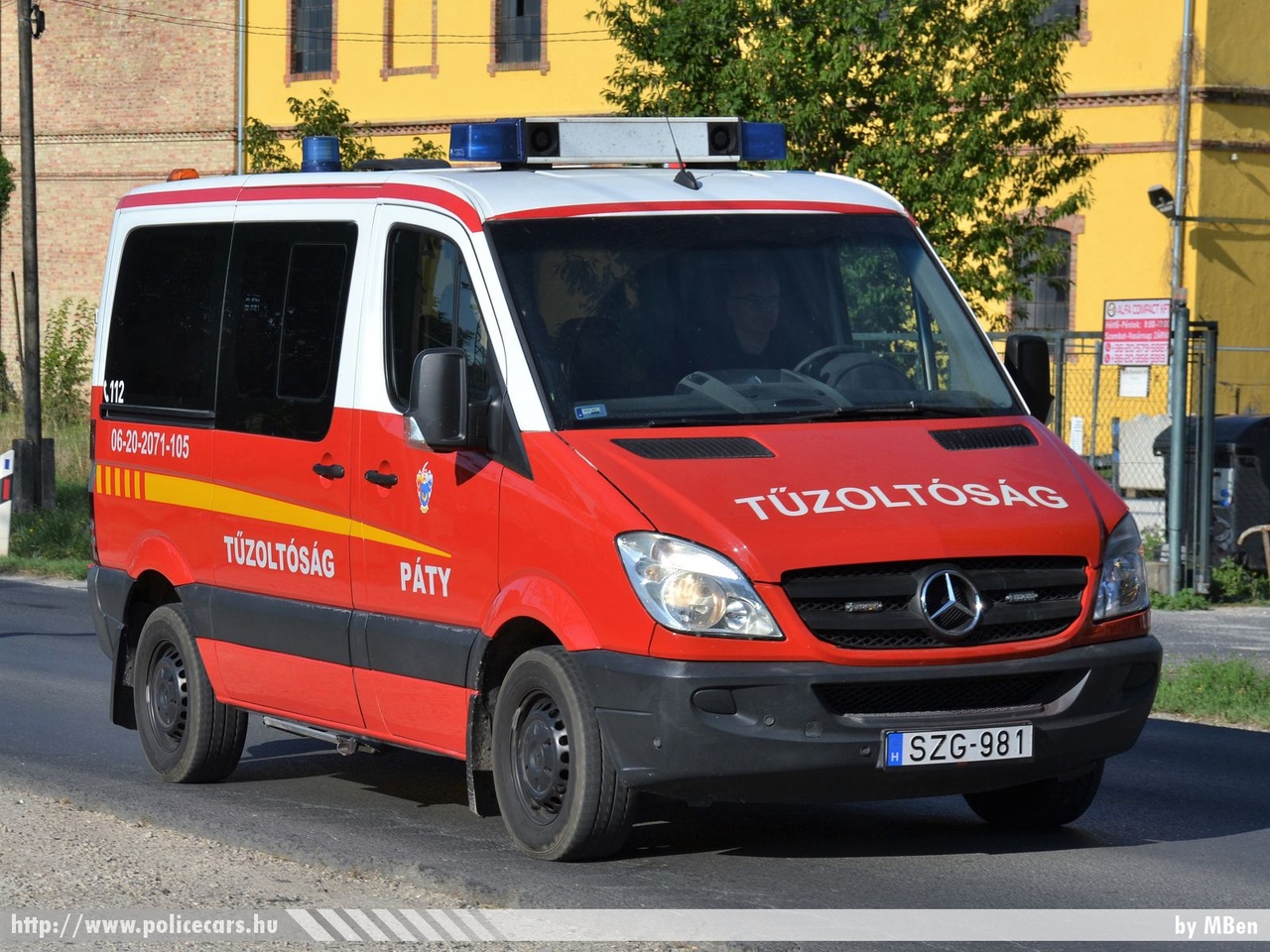 Mercedes-Benz Sprinter II, Páty Község Tűzoltó Egyesülete, fotó: MBen
Keywords: ÖTE magyar Magyarország tűzoltó tűzoltóautó tűzoltóság Hungary hungarian fire firetruck SZG-981