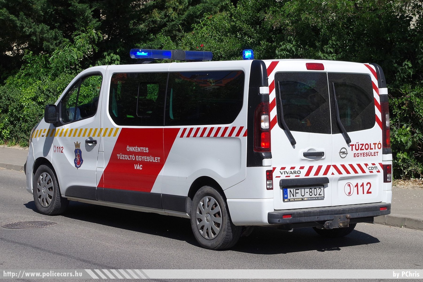 Opel Vivaro B 1.6 CDTI, Vác-Göd Önkéntes Tűzoltó és Polgárőr Egyesület, fotó: PChris
Keywords: ÖTE magyar Magyarország tűzoltó tűzoltóautó tűzoltóság Hungary hungarian fire firetruck NFU-802