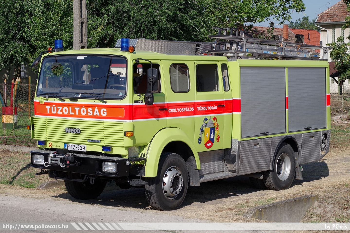 Iveco Magirus 150-34 AW Rusterholz R32T, Csólyospálos Önkéntes Tűzoltó Egyesület, fotó: PChris
Keywords: ÖTE magyar Magyarország tűzoltó tűzoltóautó tűzoltóság Hungary hungarian fire firetruck PTZ-539