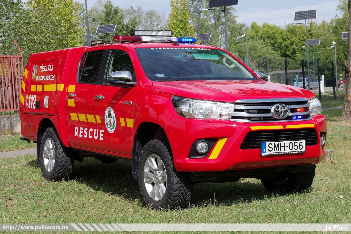 Toyota Hilux, Szabadszentkirályi Önkéntes Tűzoltó Egyesület, fotó: PChris
Keywords: ÖTE magyar Magyarország tűzoltó tűzoltóautó tűzoltóság Hungary hungarian fire firetruck SMH-056