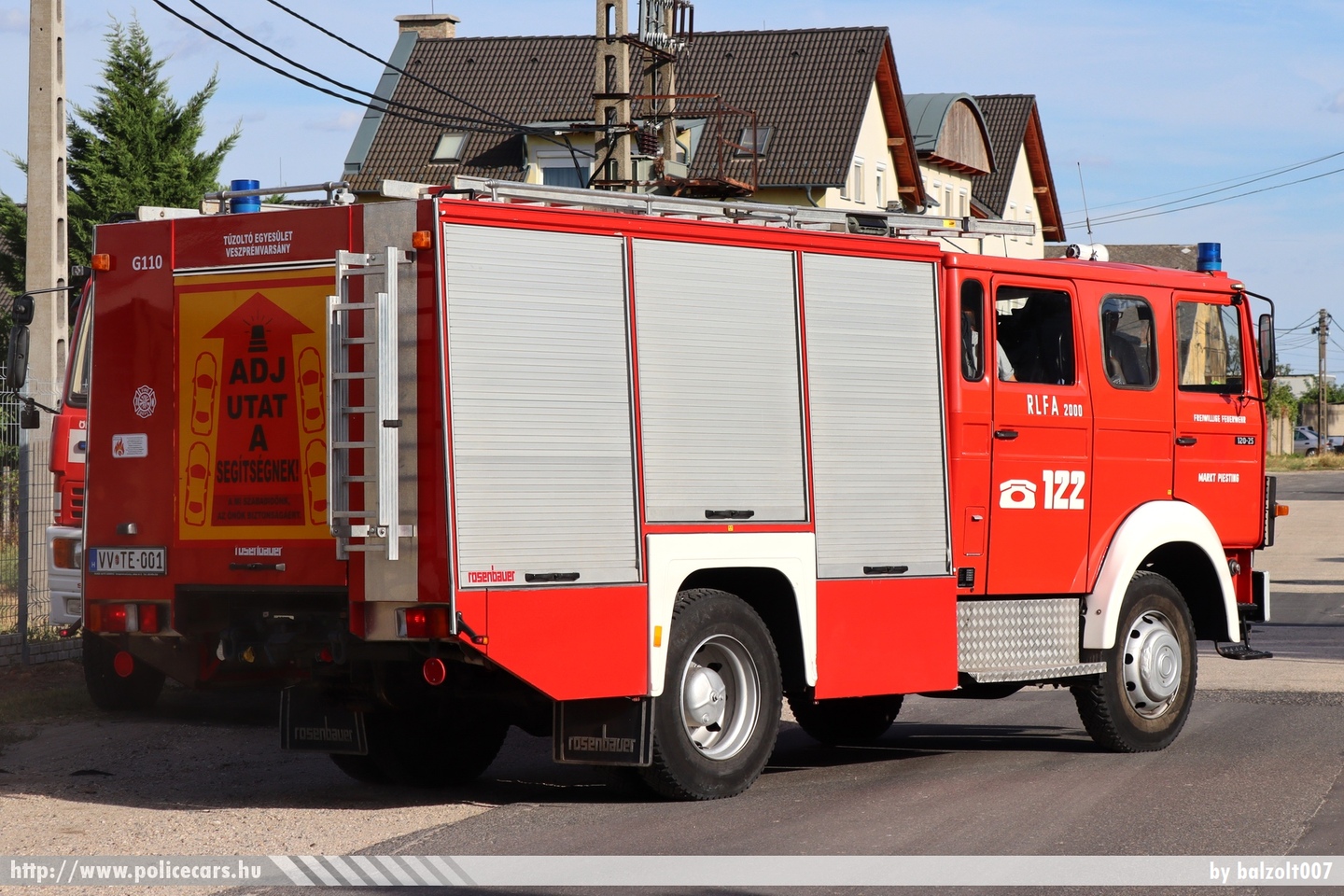 Iveco Magirus 120-25 Rosenbauer, Tűzoltó Egyesület Veszprémvarsány, fotó: balzolt007
Keywords: ÖTE magyar Magyarország tűzoltó tűzoltóautó tűzoltóság Hungary hungarian fire firetruck vvte-001