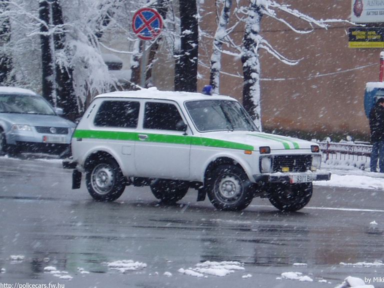 Lada Niva, fotó: Miki
Keywords: rendőr rendőrautó rendőrség Kirgizisztán kirgíz vaz