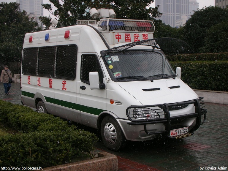 Iveco Daily, fotó: Kovács Ádám
Keywords: Kína kínai rendőr rendőrség rendőrautó katonai rendészet china police policecar military