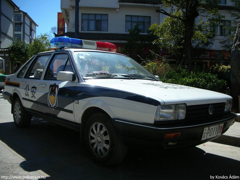 Volkswagen Santana, fotó: Kovács Ádám
Keywords: Kína kínai rendőr rendőrség rendőrautó police policecar china
