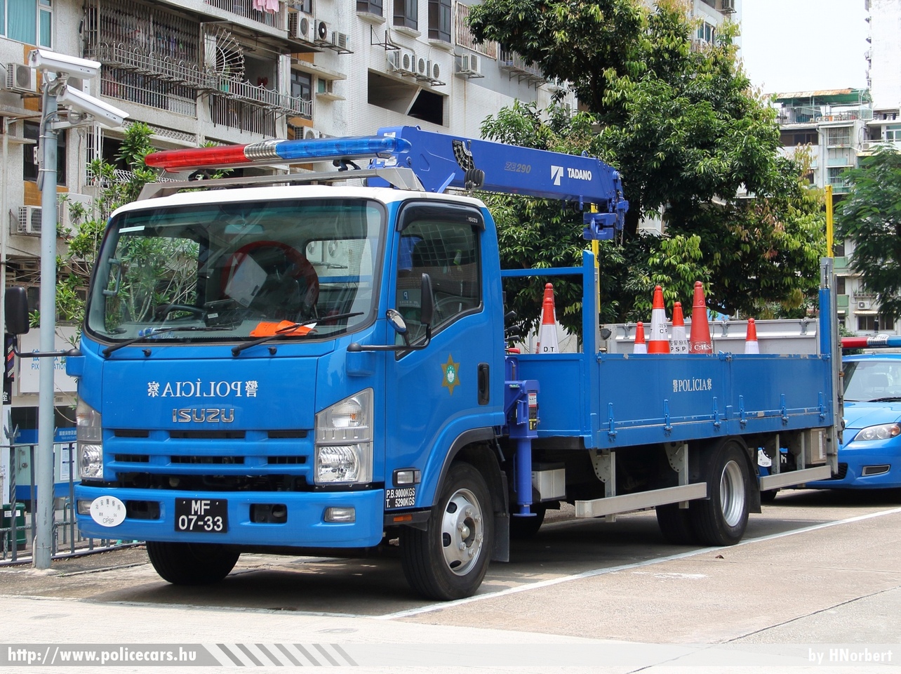 Isuzu, Makaó, fotó: HNorbert
Keywords: Kína kínai rendőr rendőrség rendőrautó police policecar China Macau Makaó