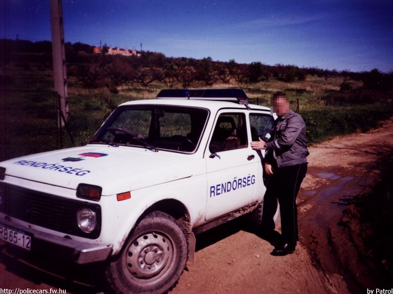 Lada Niva, fotó: Patrol
Keywords: rendőr rendőrautó rendőrség magyar Magyarország vaz RB65-12