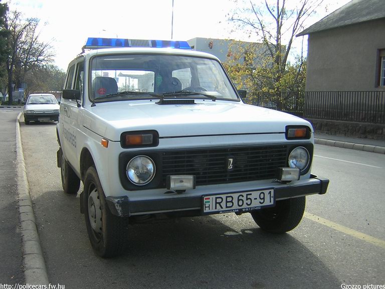 Lada Niva, fotó: Gzozzo pictures
Keywords: rendőr rendőrautó rendőrség magyar Magyarország vaz RB65-91