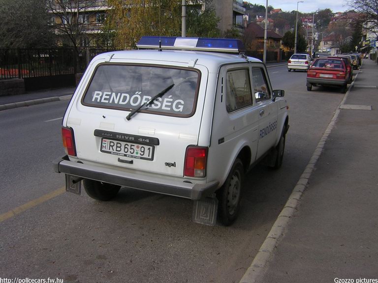 Lada Niva, fotó: Gzozzo pictures
Keywords: rendőr rendőrautó rendőrség magyar Magyarország vaz RB65-91