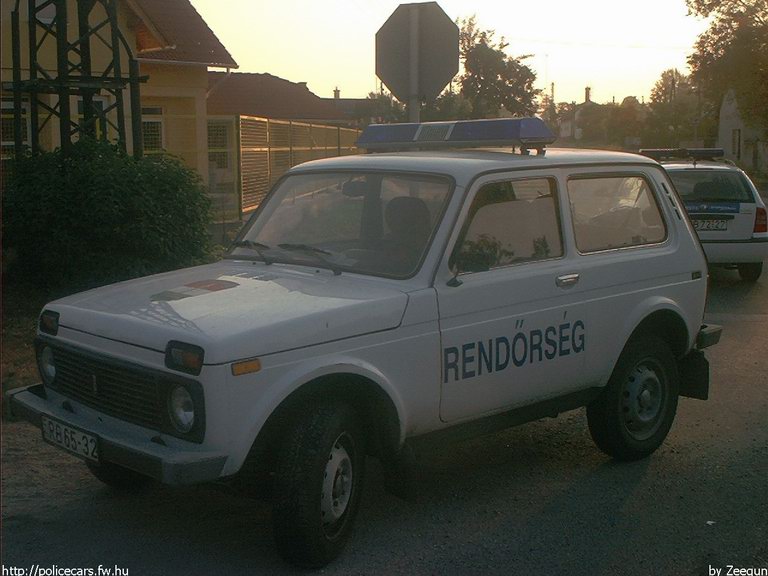 Lada Niva, fotó: Zeegun
Keywords: rendőr rendőrautó rendőrség magyar Magyarország vaz RB65-32