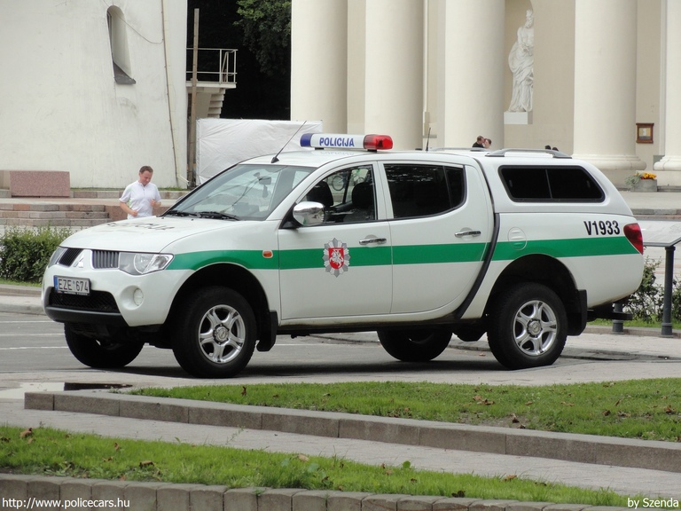 Mitsubishi L200, fotó: Szenda
Keywords: litván Litvánia rendőr rendőrautó rendőrség