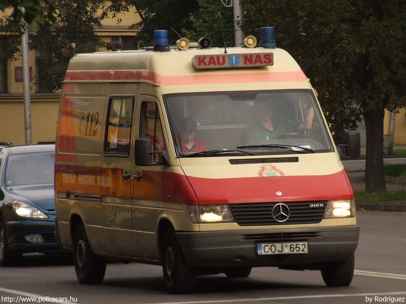 Mercedes-Benz Sprinter 312D, fotó: Rodriguez
Keywords: litván Litvánia mentő mentőautó