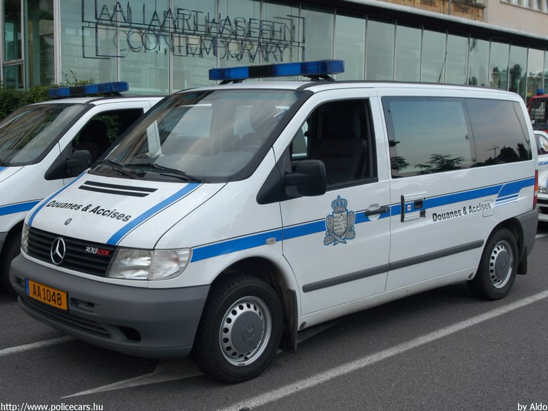 Mercedes Vito 108CDI, fotó: Aldo
Keywords: luxemburg rendőr rendőrautó rendőrség 