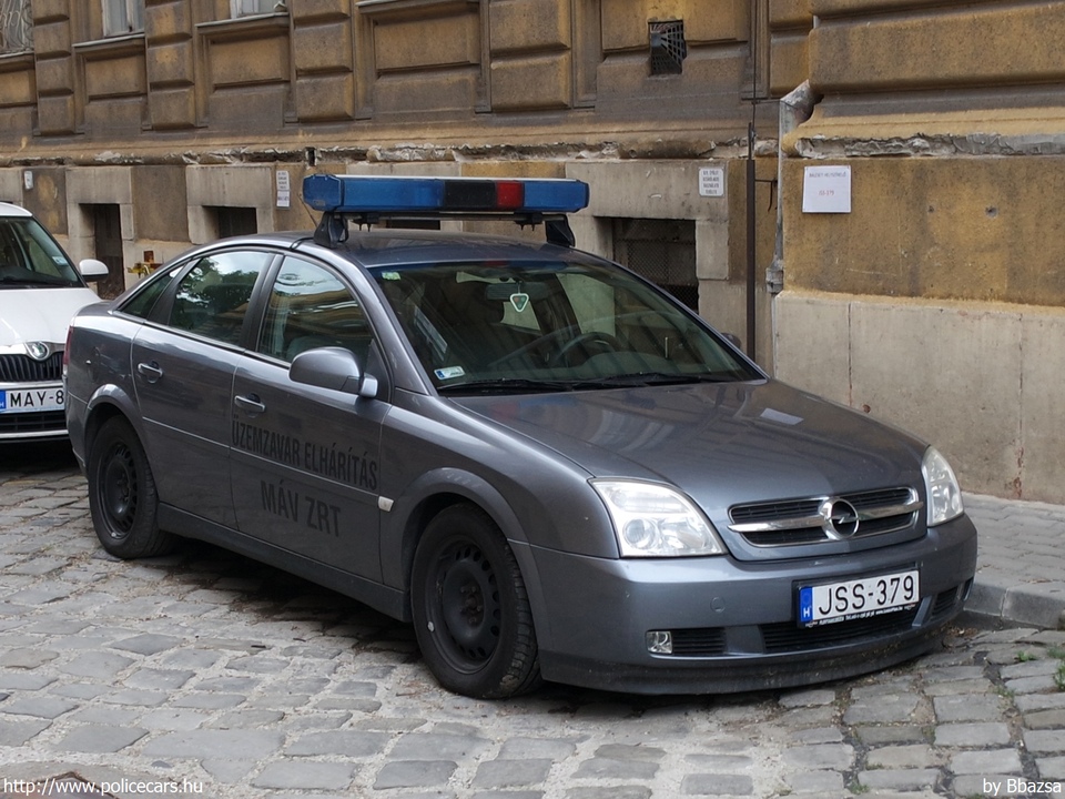 Opel Vectra C, MÁV-START Zrt., fotó: Bbazsa
Keywords: MÁV JSS-379