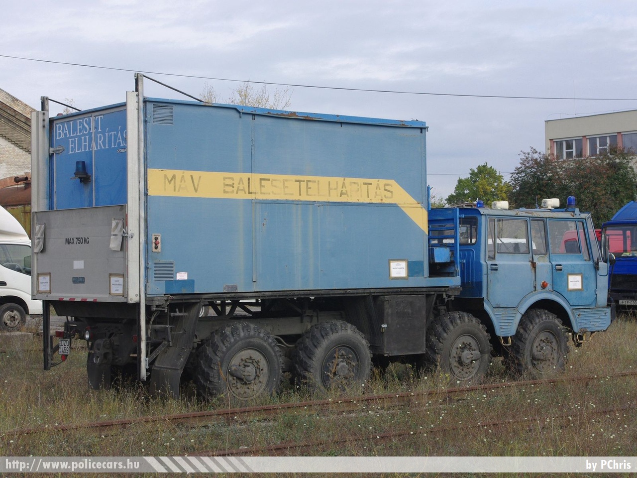 Tatra 813, MÁV-START Zrt., fotó: PChris
Keywords: máv DZD-459