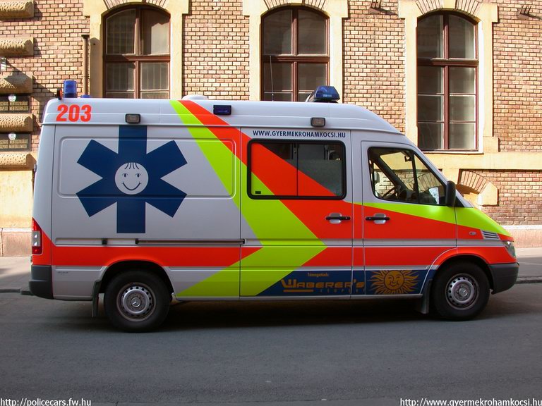 Mercedes-Benz Sprinter 316 CDI, Budapest, Szent Márton Gyermekmentõszolgálat, fotó: Babakocsi
Keywords: mentő magyar Magyarország mentőautó JCK-410