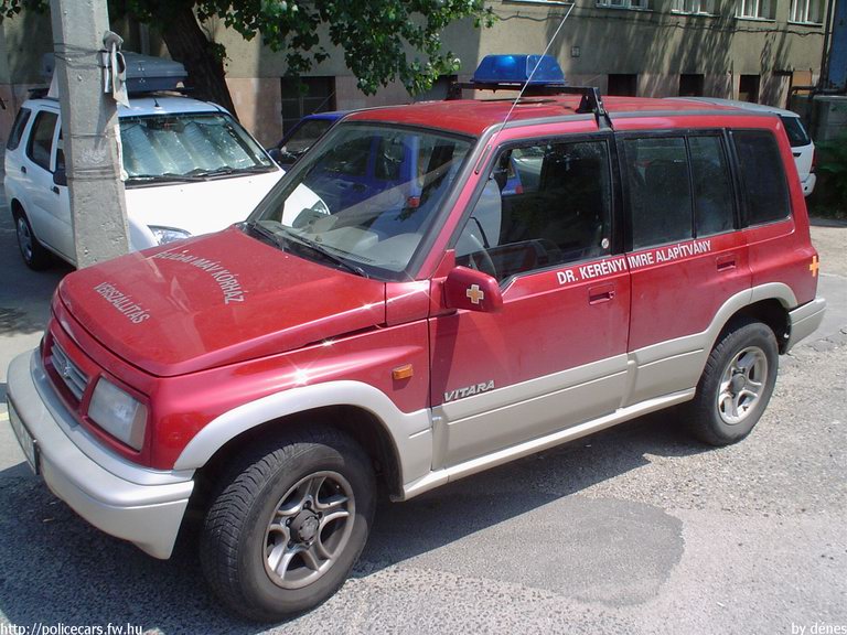 Suzuki Vitara, Budapest,  vérszállítás, Budai MÁV Kórház, fotó: dénes
Keywords: mentő magyar Magyarország mentőautó