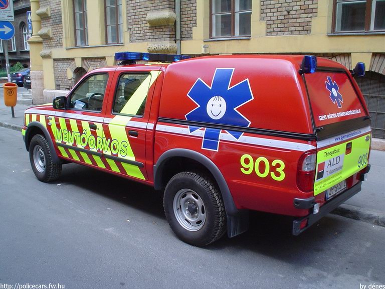 Ford Ranger, Budapest, MOK, Szent Márton Gyermekmentõ Szolgálat, fotó: dénes
Keywords: mentő magyar Magyarország mentőautó JPS-372