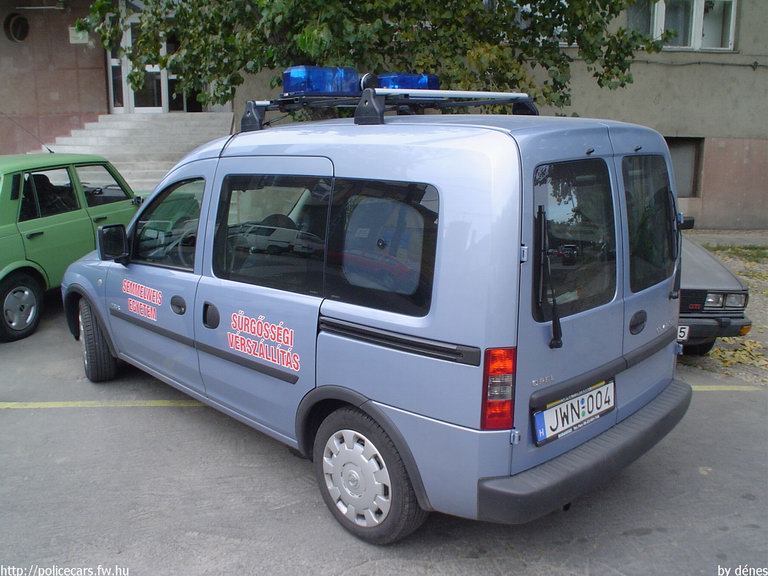 Opel Combo, Budapest, vérszállítás, Semmelweis Egyetem, fotó: dénes
Keywords: mentő magyar Magyarország mentőautó JWN-004