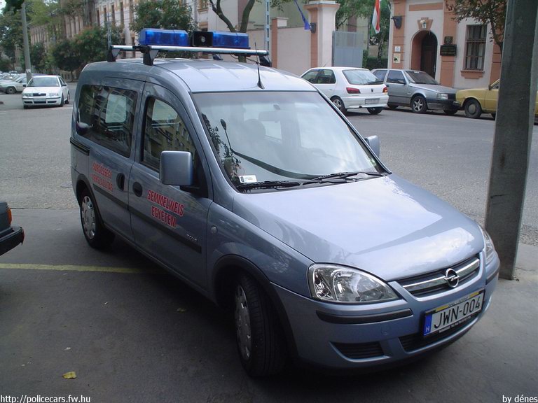 Opel Combo, Budapest, vérszállítás, Semmelweis Egyetem, fotó: dénes
Keywords: mentő magyar Magyarország mentőautó JWN-004