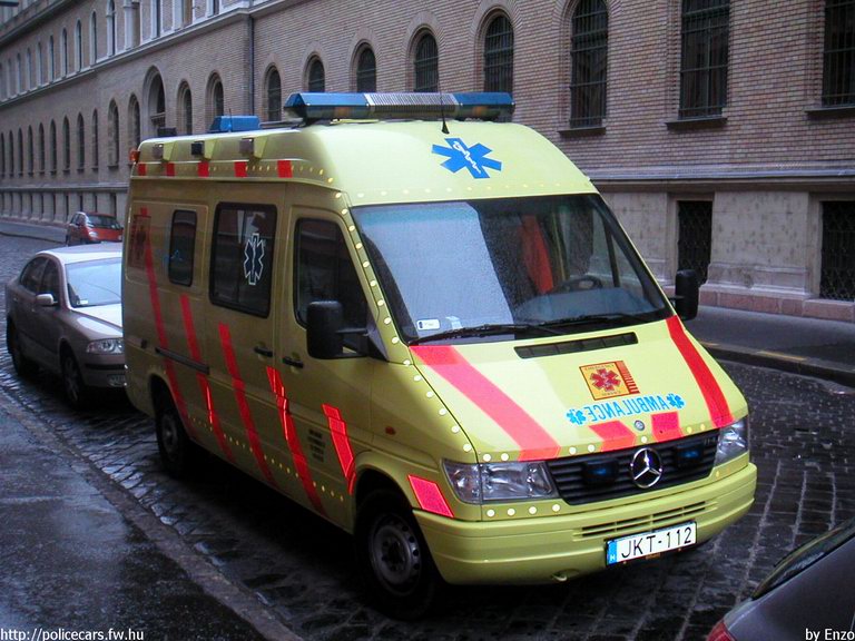 Mercedes-Benz Sprinter 314, Emergency Service, fotó: Enzo
Keywords: mentő magyar Magyarország mentőautó JKT-112