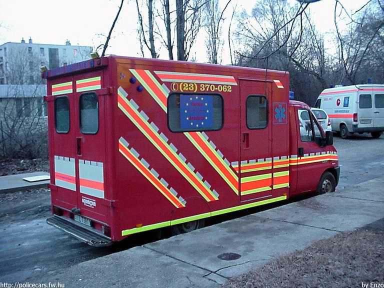 Peugeot Boxer, Európa Mentõszolgálat, fotó: Enzo
Keywords: mentő magyar Magyarország mentőautó ILT-911