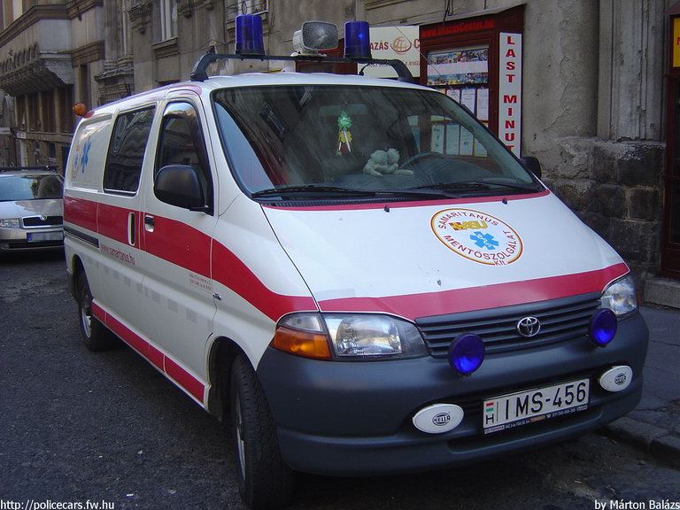 Toyota Hiace, Budapest, Samaritanus Mentõszolgálat, fotó: Márton Balázs
Keywords: mentő magyar Magyarország mentőautó IMS-456