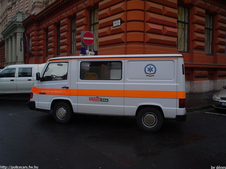 Mercedes-Benz MB100D, Országos Mentõszolgálat, fotó: dénes
Keywords: OMSZ mentő magyar magyarország mentőautó FEE-824