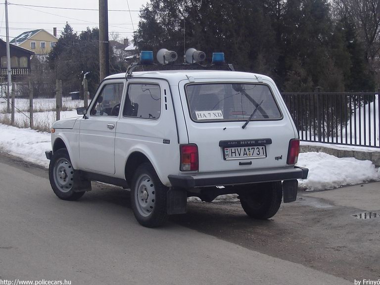 Lada VAZ 2121 Niva 1.7i, gyermekorvosi ügyelet, Tárnok, fotó: Frinyó
Keywords: mentő magyar Magyarország mentőautó HVA-731