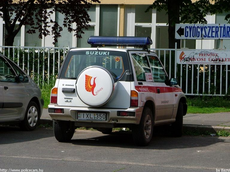 Suzuki Vitara, Debrecen, orvosi ügyelet, Fõnix S.O.S. Zrt., fotó: Bazsi
Keywords: mentő magyar Magyarország mentőautó IXL-350