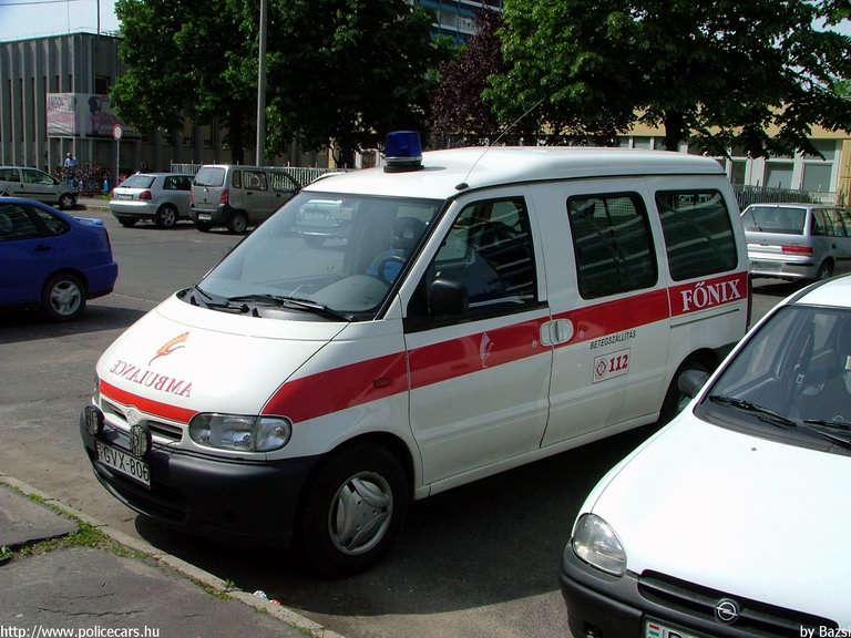 Nissan Vanette Cargo 2.3d, Debrecen, Fõnix S.O.S. Zrt., fotó: Bazsi
Keywords: mentő magyar Magyarország mentőautó GVX-806