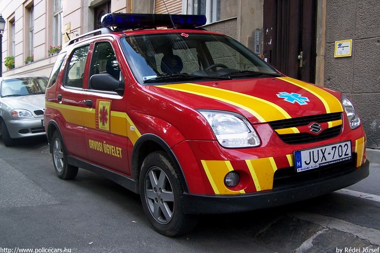 Suzuki Ignis, orvosi ügyelet, Emergency Service, fotó: Rédei József
Keywords: mentő magyar Magyarország mentőautó JUX-702